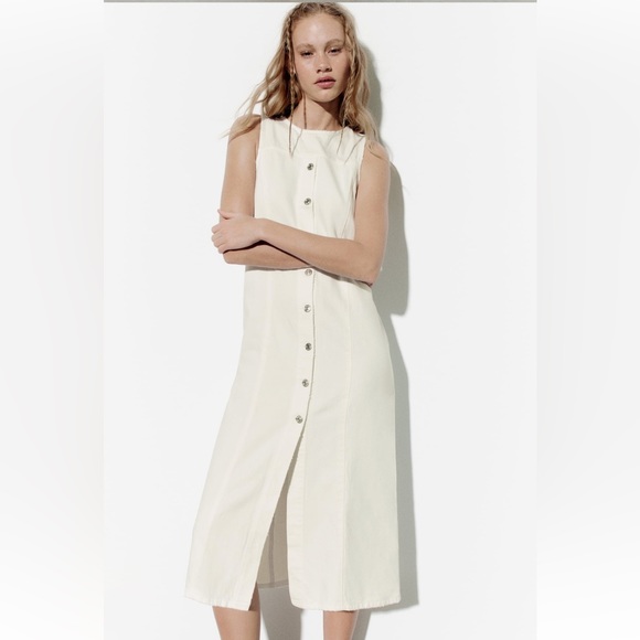 ✨SALE✨ ZARA DENIM MIDI DRESS ✨SALE✨ - Picture 2 of 8